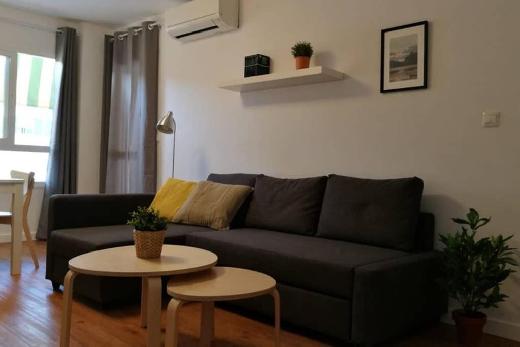 Piso Centrico Reformado / Apartment In The Center เนร์คา ภายนอก รูปภาพ