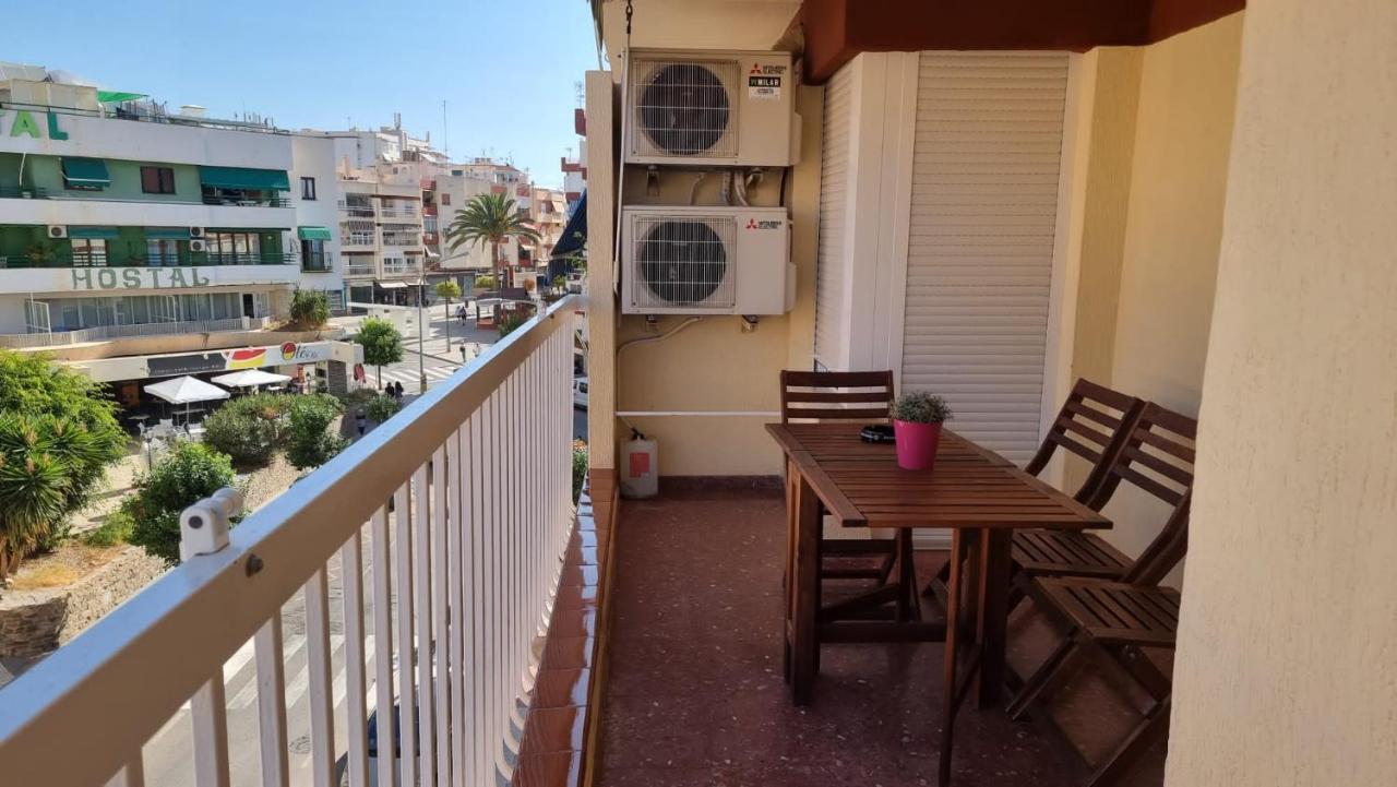 Piso Centrico Reformado / Apartment In The Center เนร์คา ภายนอก รูปภาพ